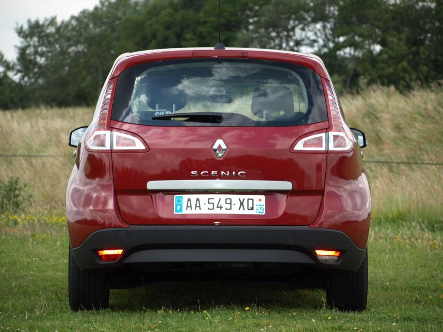  Renault Scenic 2009 года  (фото 25 из 44)